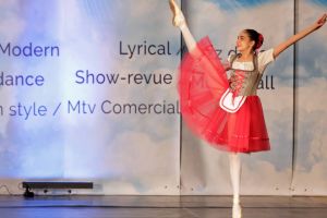 Mara Poiată, pe poante spre succes