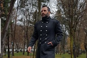 Cine îl îmbracă pe Tibi Uşeriu când renunţă la ţinuta sport (FOTO)