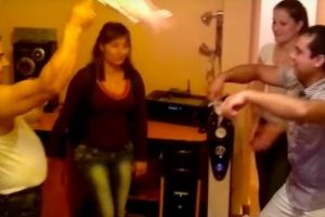 AMENDĂ şi MUNCĂ SILNICĂ pentru MANELIŞTII DE LA BLOC!