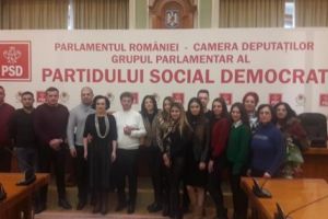 Simona Bucura Oprescu a adus studenţi la „Palat”