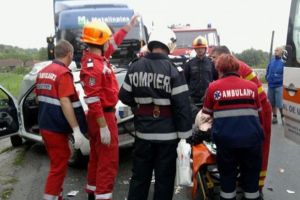 Accident mortal in Prahova, la Fulga. Mama, tatal si copilul, intr-una dintre masinile implicate. Femeia a decedat