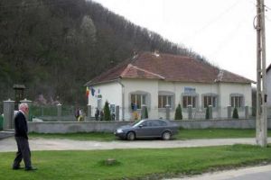 Om de afaceri din Sebeş, trimis în judecată pentru înşelăciune. ”Țeapă” de peste 50.000 de lei pentru Primăria comunei Ceru Băcăinţi