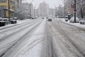 FOTO: Deszapezire de 20 milioane euro!!! Baia Mare, blocata sub zapada. Drumurile sunt pline de gheata