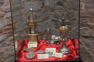 Obiecte bisericesti apartinand Dobrogei: Expozitia Tezaur Episcopia Tulcii, vernisata la Palatele Brancovenesti din Mogosoaia