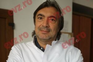 Chirurgul Narcis Copcă l-a învins pe Vlad Voiculescu cu 4 la 0. „Transplantul pulmonar a câştigat în faţa cărăuşilor de medicamente şi a comisioanelor”