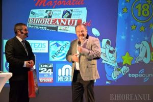 Jos pălăria, dr. Maghiar! Gestul cu care s-a făcut remarcat cunoscutul chirurg la Majoratul BIHOREANULUI