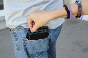 Hoţii nu au sărbătoare! Sfaturi pentru a nu rămâne cu buzunarele goale