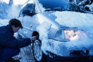 Toţi ȘOFERII sunt vizaţi. DETALIUL care face toată DIFERENȚA pe timp de IARNĂ