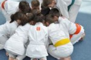 Campania “Sport pentru Toţi Copiii”/Mriana Pădureanu, consilier şcolar: “Copiii care practică sport învaţă mai uşor”