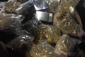 Arădean, arestat preventiv pentru trafic de droguri