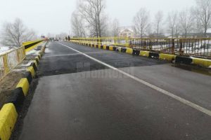 Podul rutier de la Milişăuţi a fost redeschis circulaţiei luni dimineaţă