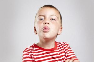 Despre nesimţire, lipsa de respect şi mârlănie. Luni, LIVE, la Ora de Psihologie(17:00)