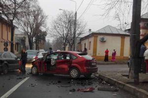 Intersecţia groazei de pe Movilei! Încă un accident grav, cu 3 victime