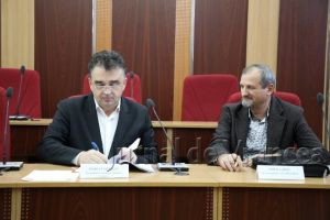 A fost semnat contractul pentru reabilitarea DJ 205 R Gologanu – Slobozia Ciorăşti – Coteşti