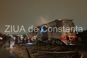 LIVE VIDEO. Imagini de la eveniment. Alerta la ISU Dobrogea. Un incendiu a cuprins locomotiva unui tren de marfa in zona Energia din Constanta (galerie foto+video)    