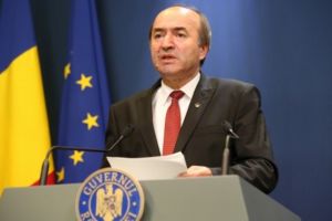 Tudorel Toader: Amnistia şi graţierea, ultima soluţie de îndreptare a unor abuzuri. Ministrul Justiţiei anunţă OUG pentru coduri