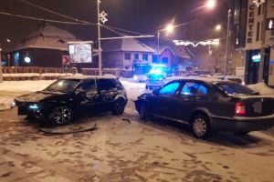 FOTO Tamponare pe Șoseaua Alba Iulia – Bebeluş de zece luni dus la spital