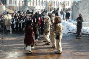 Ansamblu din Bulgaria, prezent la “Alaiul obiceiurilor de iarnă”
