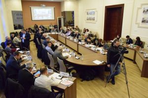 Consensul ţine până la împărţirea banilor. PSD vrea după nevoi, PNL, în mod egal!