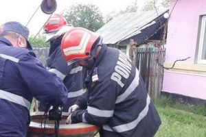 Persoană decedată într-o fântână