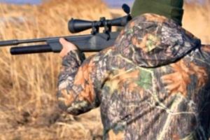 CEL mai NEMILOS BRACONIER, OBLIGAT să se uite la „BAMBI” o dată pe lună în ÎNCHISOARE