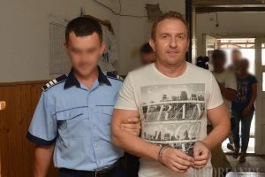 Joaca de-a închisoarea: Încarcerat pentru 3 ani şi jumătate, fostul director al Colegiului Andrei Şaguna, Răzvan Vonea, a fost eliberat după 12 zile