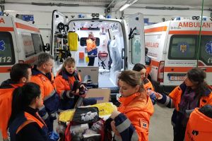 FOTO. Primele ambulanţe noi, complet dotate, au ajuns la Satu Mare
