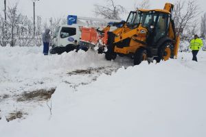 Peste 4.000 de GOSPODĂRII din judeţul ARAD, în continuare fără CURENT ELECTRIC