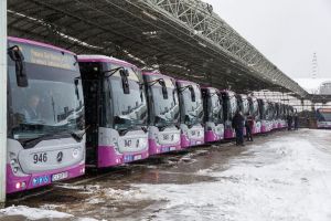Alte 30 de autobuze Mercedes noi au fost puse în circulaţie