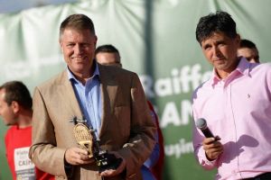 Finul lui Iohannis, sibianul Marius Vecerdea, dă jos conducerea Federaţiei Române de Tenis