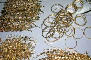 Spargere ca-n filme la o casă de amanet din Teiuş, pedepsită cu ani de închisoare