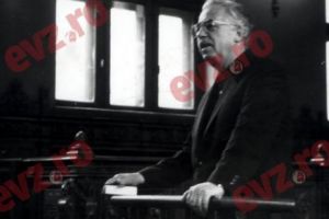 Fantomele Revoluţiei. Generalul-colonel Iulian Vlad a dat ordin Securităţii să nu tragă în români