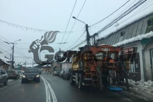 Patru firme au rămas în cursa pentru deszăpezirea Târgu-Jiului! Marius Ionescu, coordonator al activităţilor, alături de Zaharia