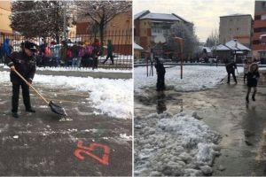 FOTO / ȘTIREA TA: Poliţiştii locali din Alba Iulia au pus mâna pe lopată şi au deszăpezit trotuarele şi curţile unor şcoli şi grădiniţe din municipiu