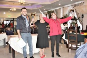 FOTO: Cupa Unirii 2018 la bridge, cel mai mare concurs din România | Albaiulienii Abigail Baghiu şi Rebeca Baghiu, cea mai bună axă de juniori