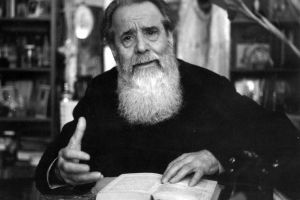 Părintele Galeriu ‒ „Duhovnicul trebuie să împărtăşească Adevărul”