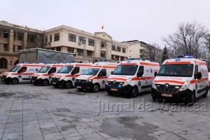 SAJ Vrancea a primit 7 ambulanţe noi