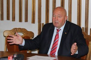 Război pe faţă. PSD către Coica: Se războieşte cu propriul trecut!