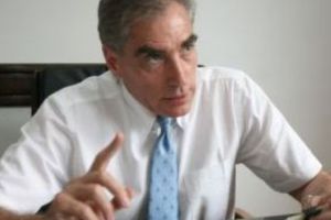 RĂZBOIUL TITANILOR: Țiriac îi dă LOVITURA de GRAȚIE lui Roman. Câţi bani sunt la mijloc