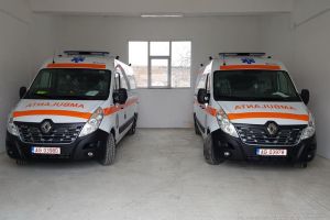 După trei ani de „abstinenţă” totală, Serviciul de Ambulanţă al Judeţului Bihor a primit 10 autosanitare noi (FOTO)