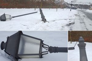 FOTO / VIDEO: Stâlp pentru iluminat public căzut la pământ în Cetatea Alba Carolina după ce a fost lovit de o maşină care făcea drift-uri
