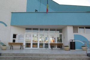 Taxă de culoar de 200 de lei/oră la Bazinul Olimpic din Alba Iulia, pentru instructorii de înot particulari