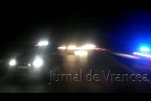 VIDEO: ATENȚIE LA DRUM! DN2, în zona Adjud, acoperit de polei
