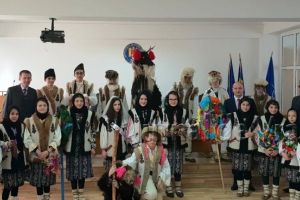 FOTO: Colindătorii au călcat pragul Inspectoratului de Poliţie Judeţean