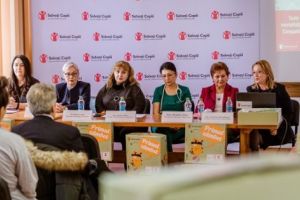 100 de mămici au primit lucruri utile pentru nou-născuţi