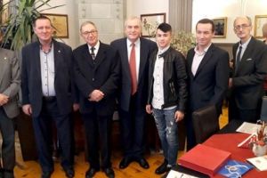 Ziarul „ARGEŞUL” a premiat EXCELENŢA. Solidaritatea în jurul valorii este cheia bunăstării!