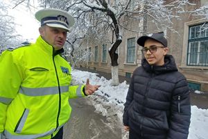 Dorinţă de Crăciun: poliţist pentru o zi