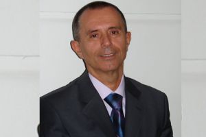 Profesorul Eugen Blaga devine „Cetăţean de onoare” al oraşului Simeria