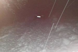 O gravidă şi trei femei bolnave, izolate de zăpadă la Lihuleşti! Răspunsul autorităţilor: “Nu rupem utilajele pentru trei familii!”