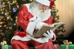 Moş Crăciun este, astăzi, la Ozun, cu 950 de pachete în dar